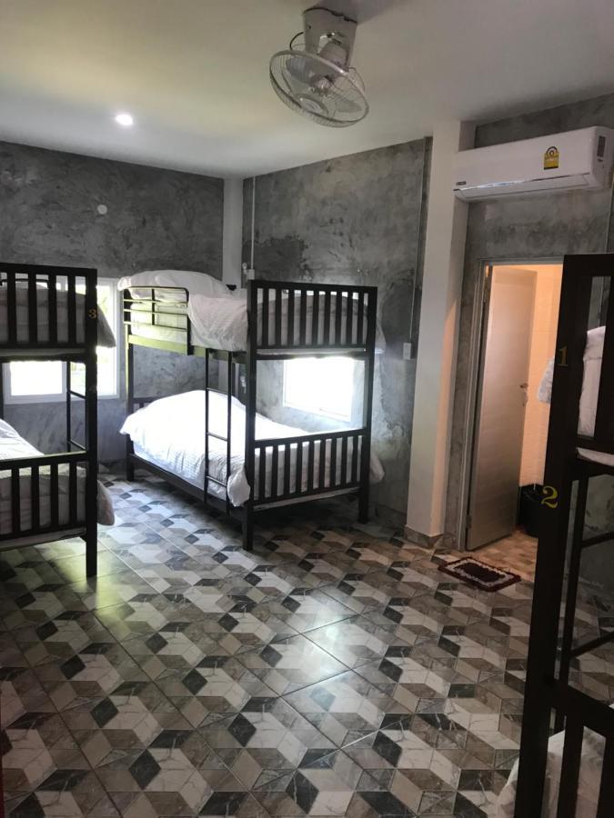 P And P'S Guesthouse Ko Tao Bagian luar foto